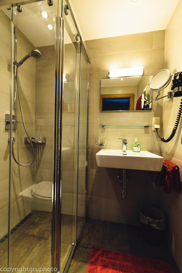 Haus Stockibach Hotel ซังคท์อันทอนอัมอาร์ลแบร์ก ภายนอก รูปภาพ